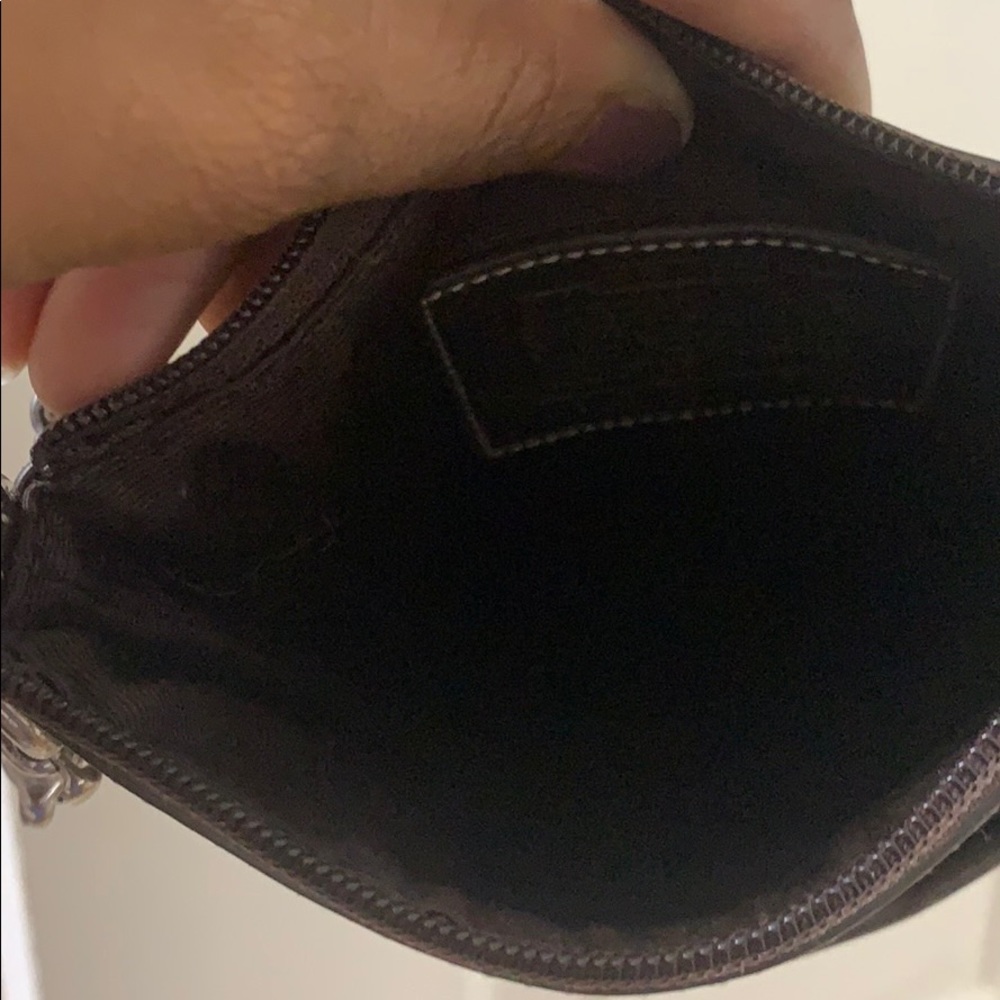 Coach Cross Body Signature bag - Picture 7 of 12